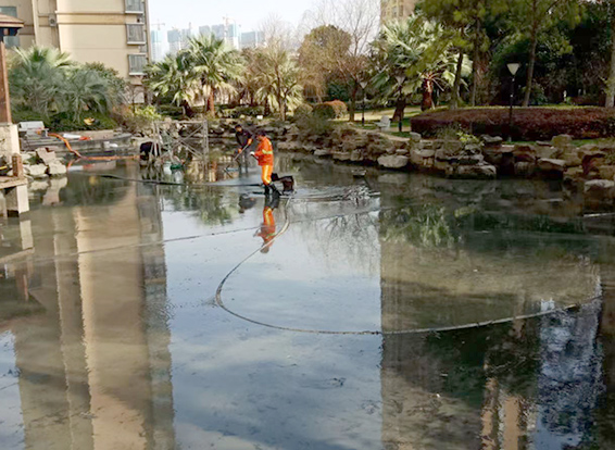 历下景观池淤泥清理